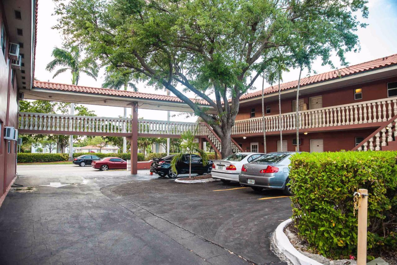 Gables Inn Coral Gables Extérieur photo